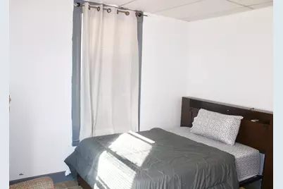 10 Hollywood St, Worcester, MA 01610 - Photo 8