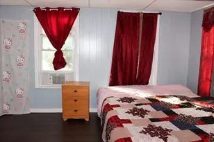 10 Hollywood St, Worcester, MA 01610 - Photo 16