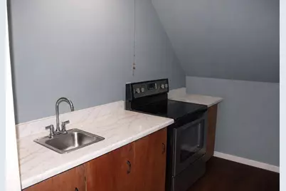 10 Hollywood St, Worcester, MA 01610 - Photo 20