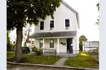 10 Hollywood St, Worcester, MA 01610 - Photo 1