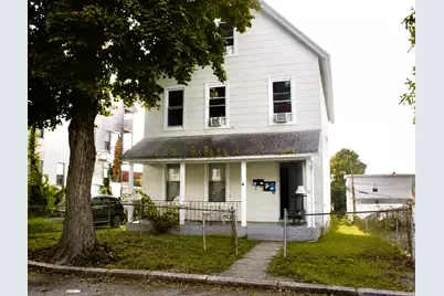 10 Hollywood St, Worcester, MA 01610 - Photo 1