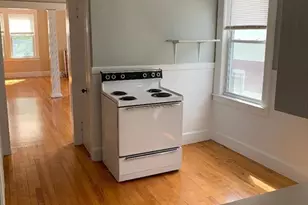 40 Abbott St, Worcester, MA 01602 - Photo 6