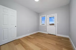 566 Shirley St, Winthrop, MA 02152 - Photo 14