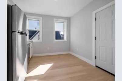 566 Shirley St #4, Winthrop, MA 02152 - Photo 2