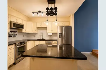 172 Middle St #206, Lowell, MA 01852 - Photo 14