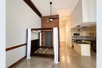 172 Middle St #206, Lowell, MA 01852 - Photo 6