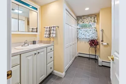 18 Crown St, Spencer, MA 01562 - Photo 18
