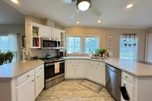 61 Brookstone Dr, Bridgewater, MA 02324 - Photo 18