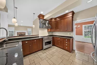 142 Holman St, Shrewsbury, MA 01545 - Photo 10