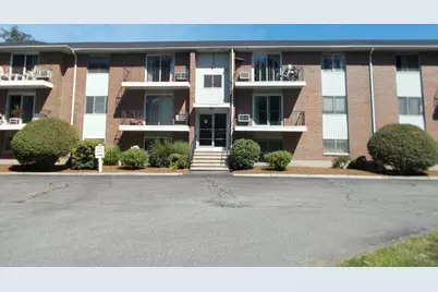 83 R Hobart #B5, Danvers, MA 01823 - Photo 2