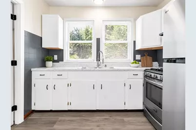53 Mann St #5, Lawrence, MA 01841 - Photo 6