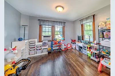 23 Henry St, Saugus, MA 01906 - Photo 6