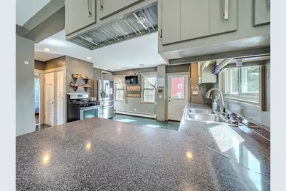 23 Henry St, Saugus, MA 01906 - Photo 10