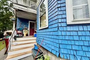 47 Florence Ave, Lowell, MA 01851 - Photo 8