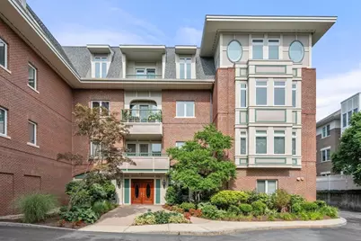 630 Hammond St #104, Brookline, MA 02467 - Photo 1