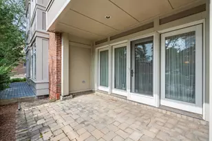 630 Hammond St, Brookline, MA 02467 - Photo 12