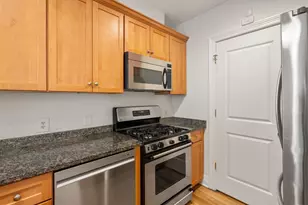 630 Hammond St, Brookline, MA 02467 - Photo 8