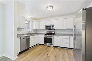 37 Glen Ave, Chelmsford, MA 01821 - Photo 4