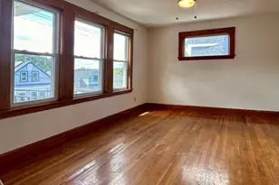 11 Sterling St, Somerville, MA 02144 - Photo 4