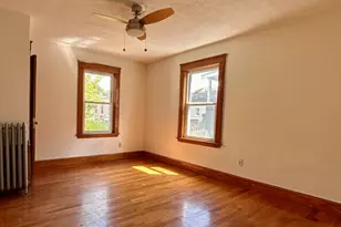 11 Sterling St, Somerville, MA 02144 - Photo 10