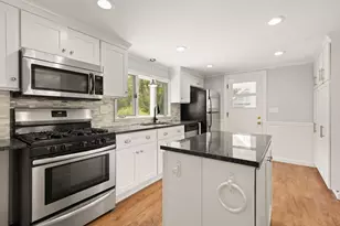 128 Rock St, Norwood, MA 02062 - Photo 4