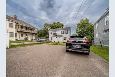 20 Boutelle St, Fitchburg, MA 01420 - Photo 4