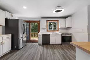 15 Gibbs St, Worcester, MA 01607 - Photo 4