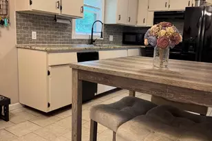 143 Skyridge St, Ludlow, MA 01056 - Photo 10