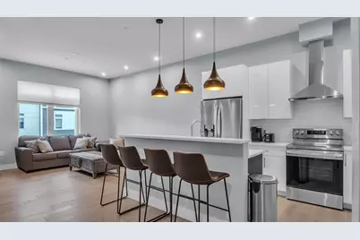 60 Cross St E #318, Somerville, MA 02145 - Photo 2