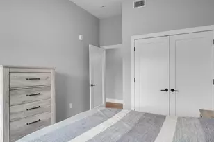 60 Cross St E, Somerville, MA 02145 - Photo 16