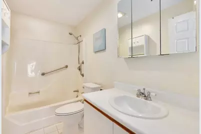 3920 Mystic Valley Pkwy #410, Medford, MA 02155 - Photo 10