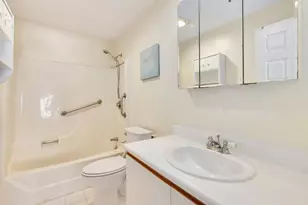 3920 Mystic Valley Pkwy, Medford, MA 02155 - Photo 10