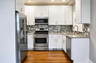 149 G St, Boston, MA 02127 - Photo 6