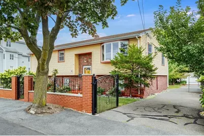72 True St, Revere, MA 02151 - Photo 2