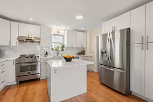 12 Ross St, Medford, MA 02155 - Photo 6
