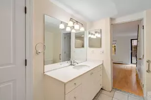 32 Lawrence St, Boston, MA 02116 - Photo 12