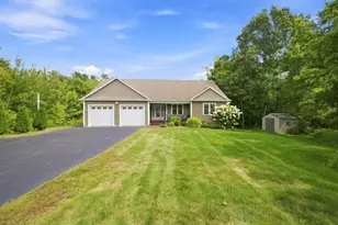 273 Maple Ave, Rutland, MA 01543 - Photo 2