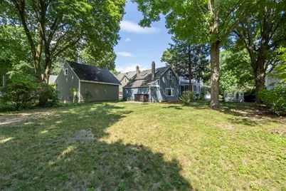 22 Berkeley St #A, Reading, MA 01867 - Photo 2