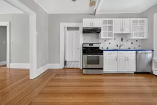 22 Berkeley St, Reading, MA 01867 - Photo 12