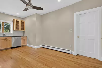 22 Berkeley St #B, Reading, MA 01867 - Photo 2