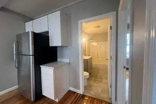 9-1/2 Bourne St, Worcester, MA 01606 - Photo 10