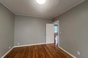 9-1/2 Bourne St, Worcester, MA 01606 - Photo 6