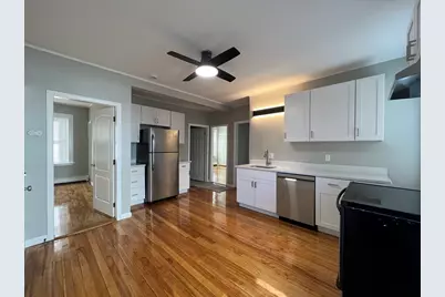 9-1/2 Bourne St, Worcester, MA 01606 - Photo 2