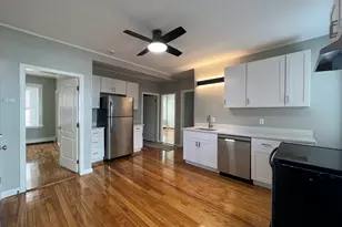 9-1/2 Bourne St, Worcester, MA 01606 - Photo 2