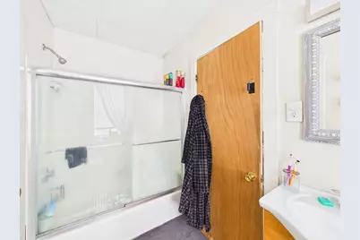 126 Ash St, New Bedford, MA 02740 - Photo 12