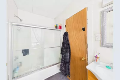 126 Ash St, New Bedford, MA 02740 - Photo 12