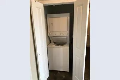 21 Illinois St #402, Worcester, MA 01610 - Photo 18