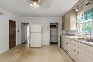 351 Pearl St, Braintree, MA 02184 - Photo 6