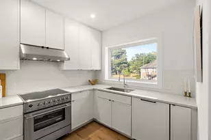12 Elm St, Newton, MA 02465 - Photo 4