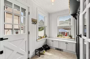 8 Minerva St, Swampscott, MA 01907 - Photo 10